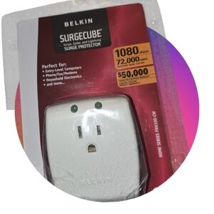 Belkin F9H100-CW SurgeCube White Surge Protector